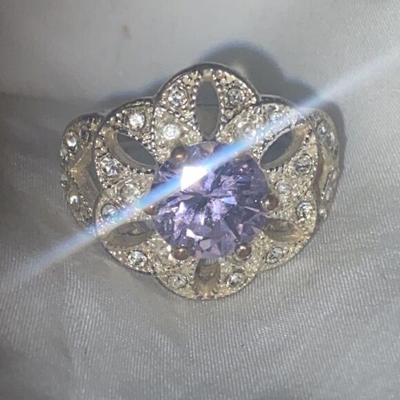 Jewelry - Gorgeous Purple & White Stone Sterling Silver Ring size 6